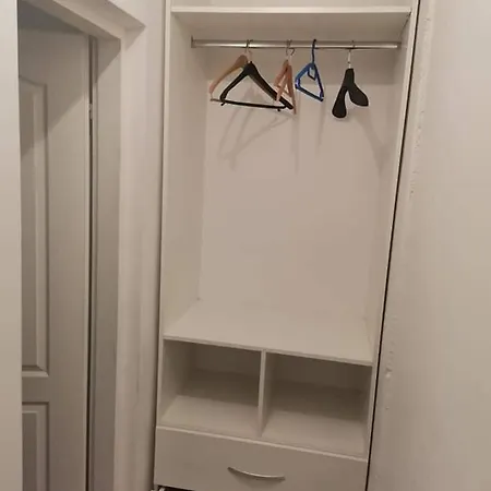 Kole Apartman * Pale